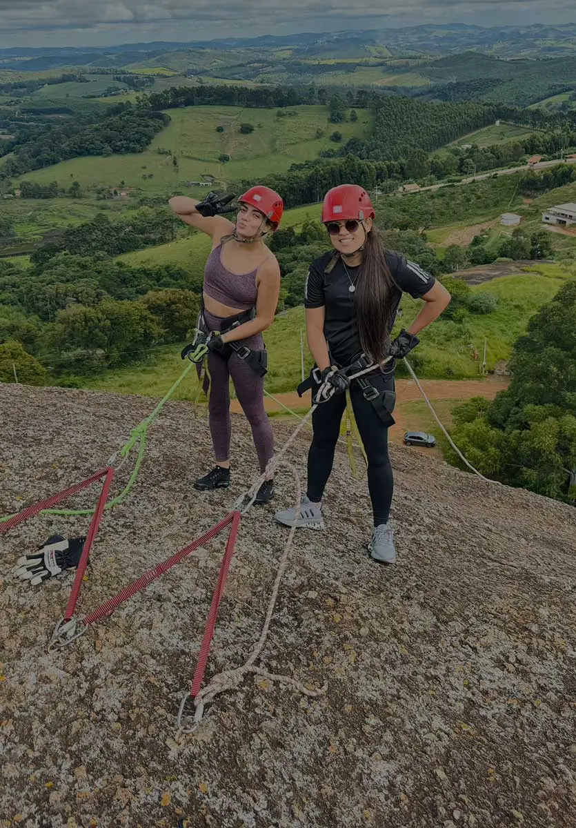 Mega Tirolesa de Pedra Bela